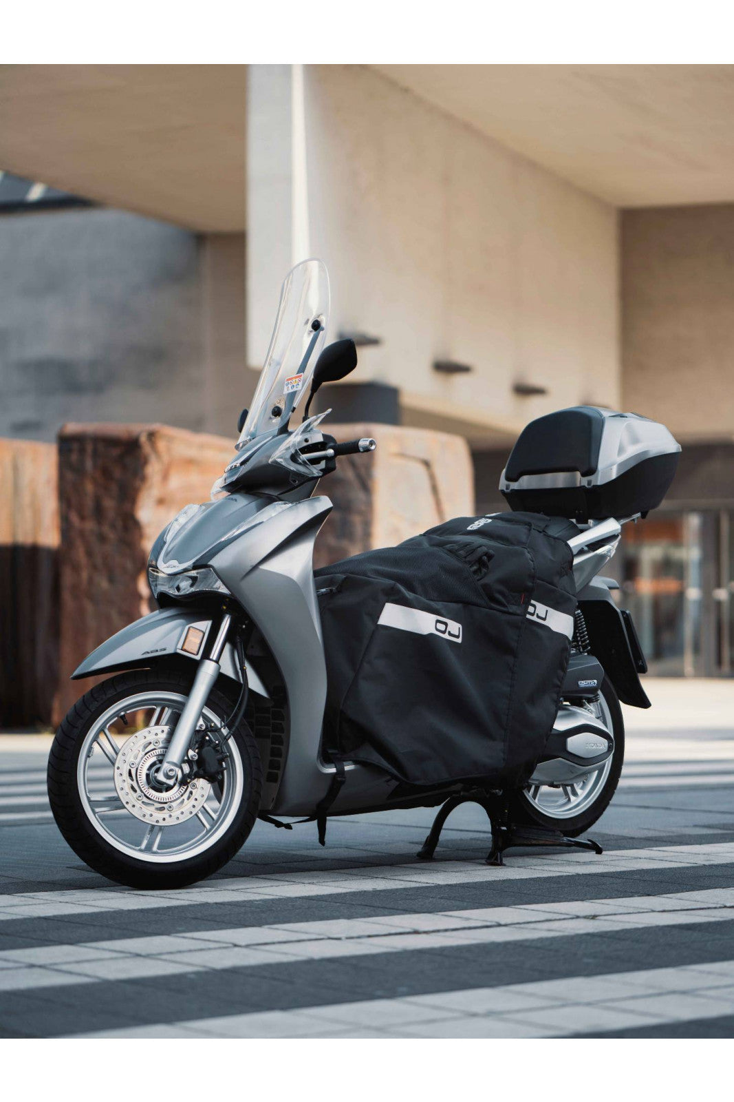 Coprigambe scooter e maxi scooter universale Fast Plus C013 Oj – Evolution  Moto